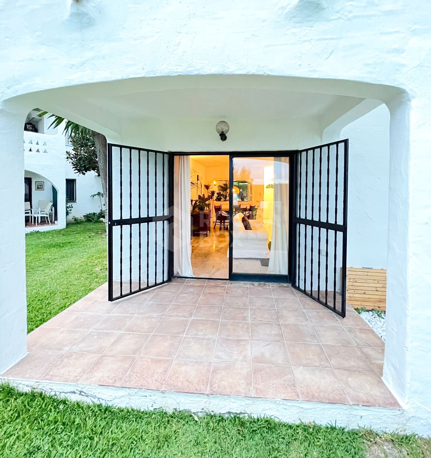 Elegant Townhouse with Sea View Terrace in Estepona