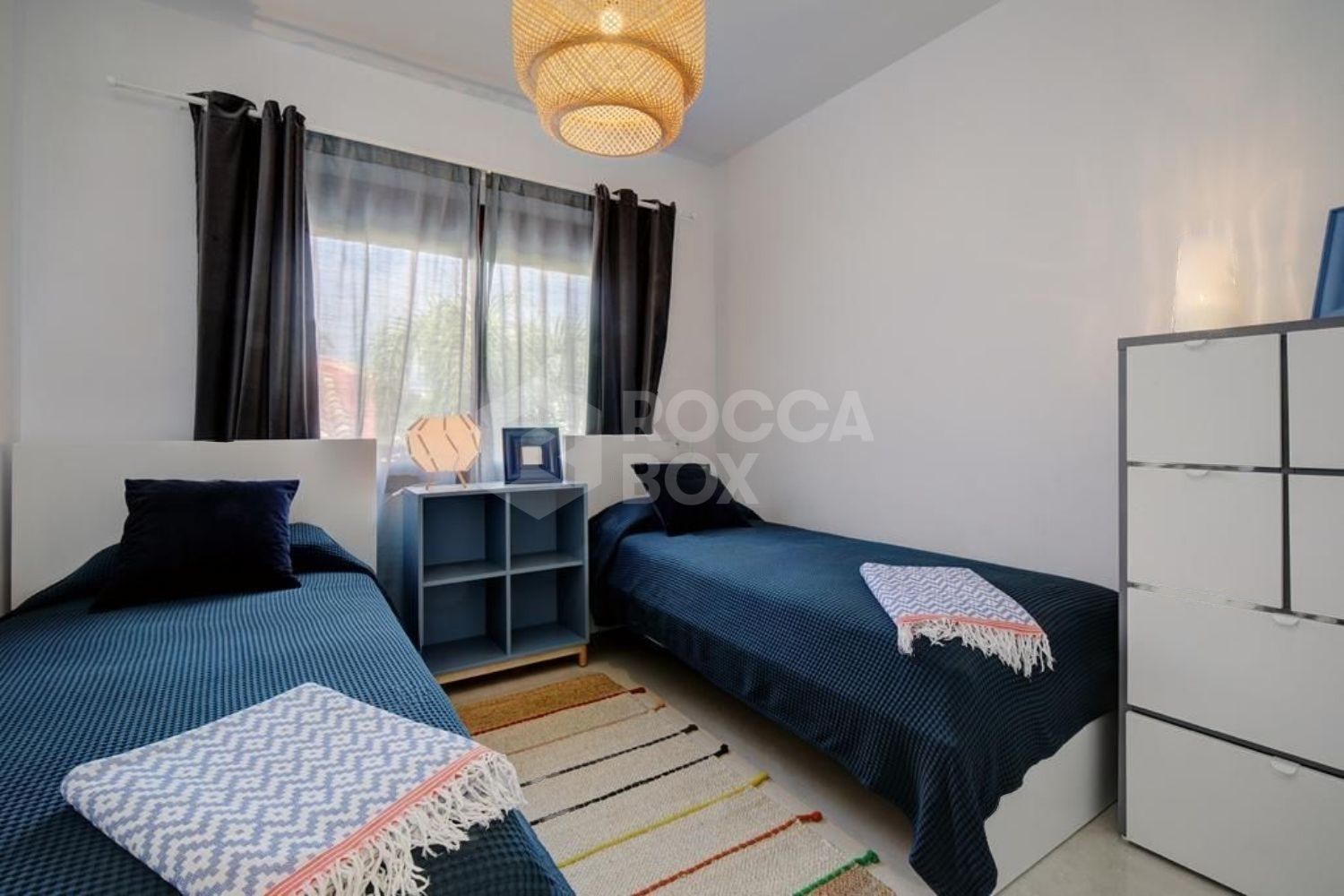 Penthouse in Marbella with Direct Access to Beach!