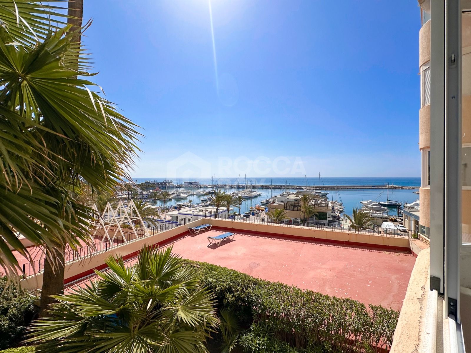 Unfurnished 2 bedroom apartment with sea views in Estepona Port.