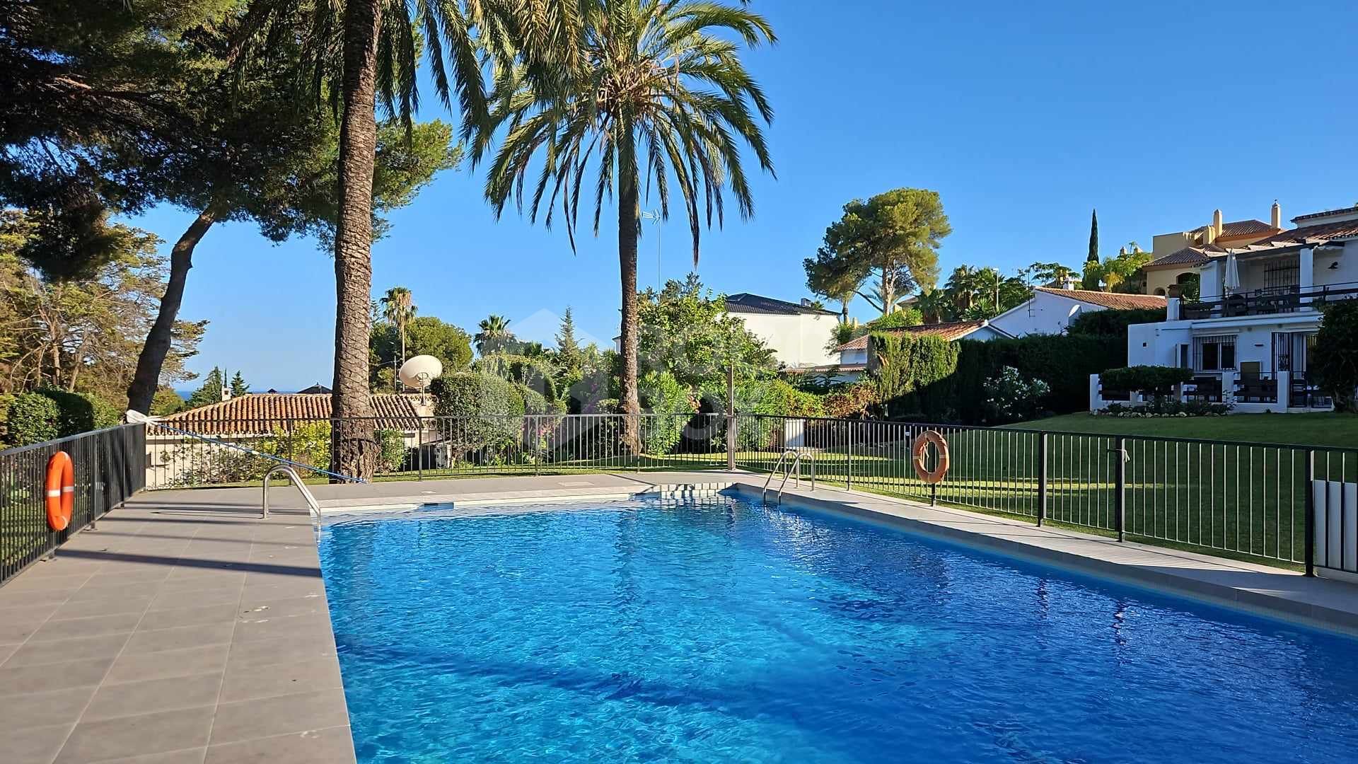 Charming Ground Floor Apartment in Nueva Andalucia, Marbella