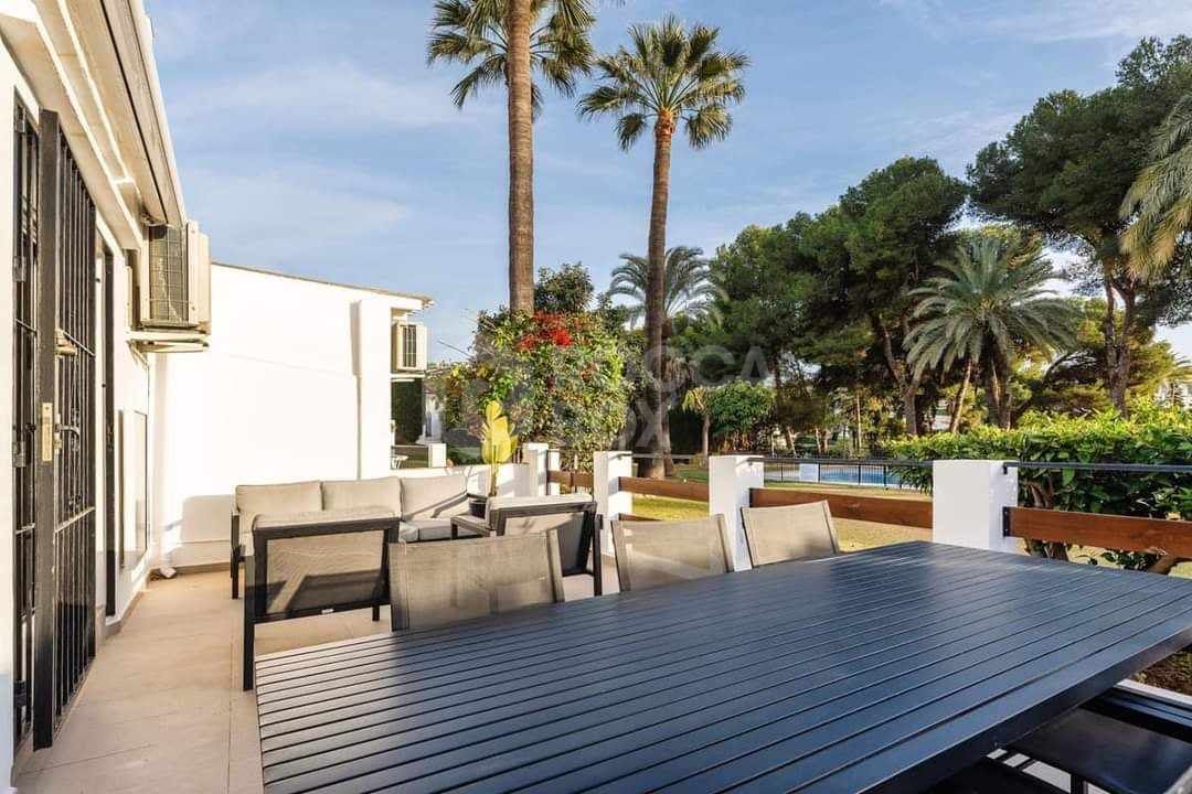 Charming Ground Floor Apartment in Nueva Andalucia, Marbella