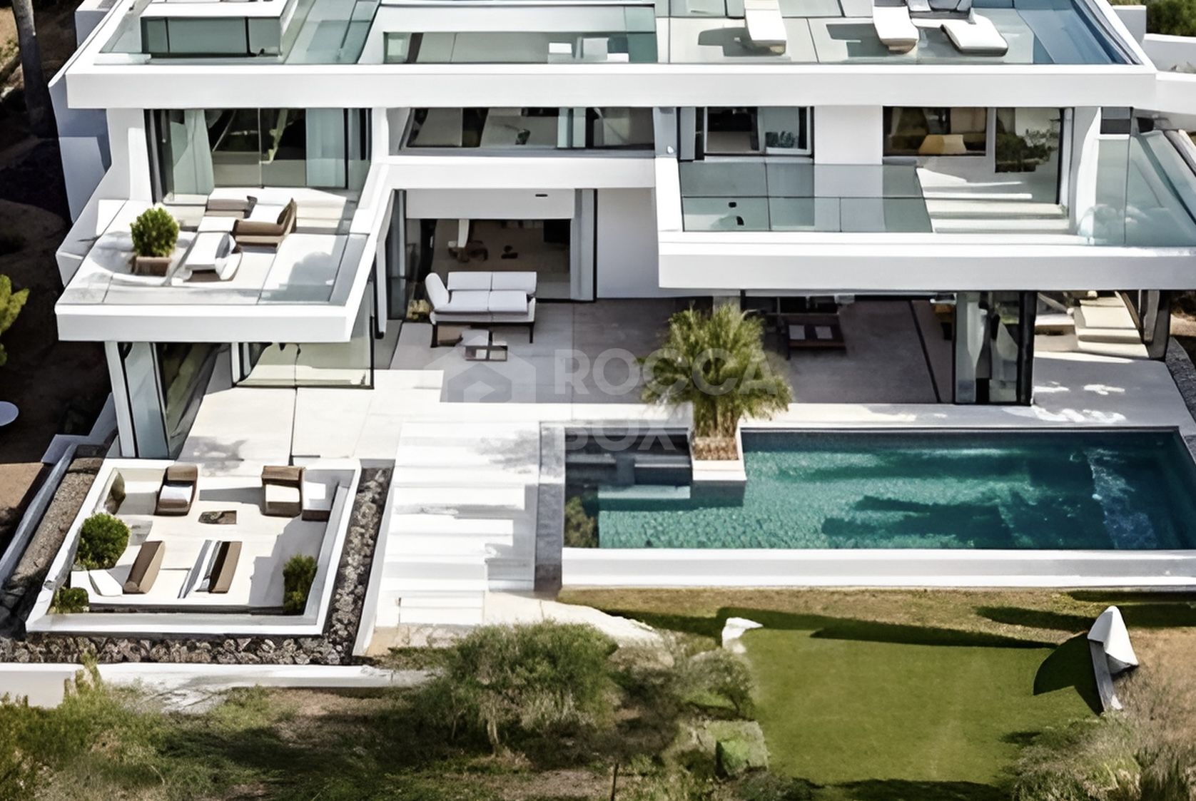 Stunning Modern Villa on the Prestigious Marbella Golden Mile