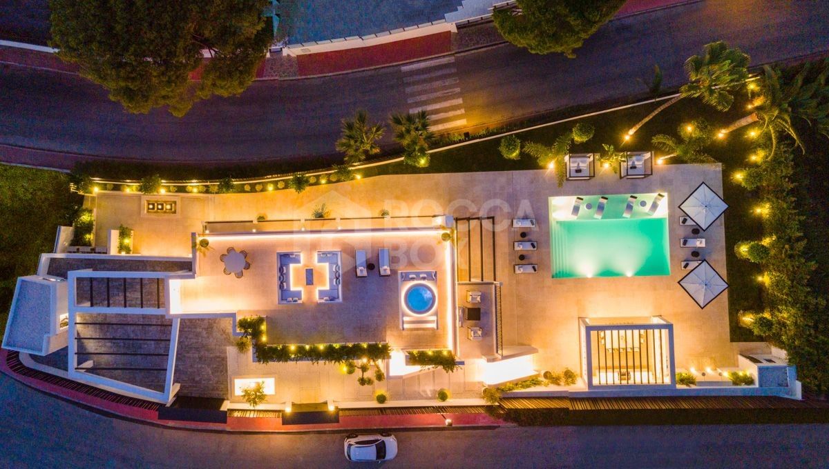 A Haven of Luxury with Golf Views, Private Pool, and Entertainment Oasis