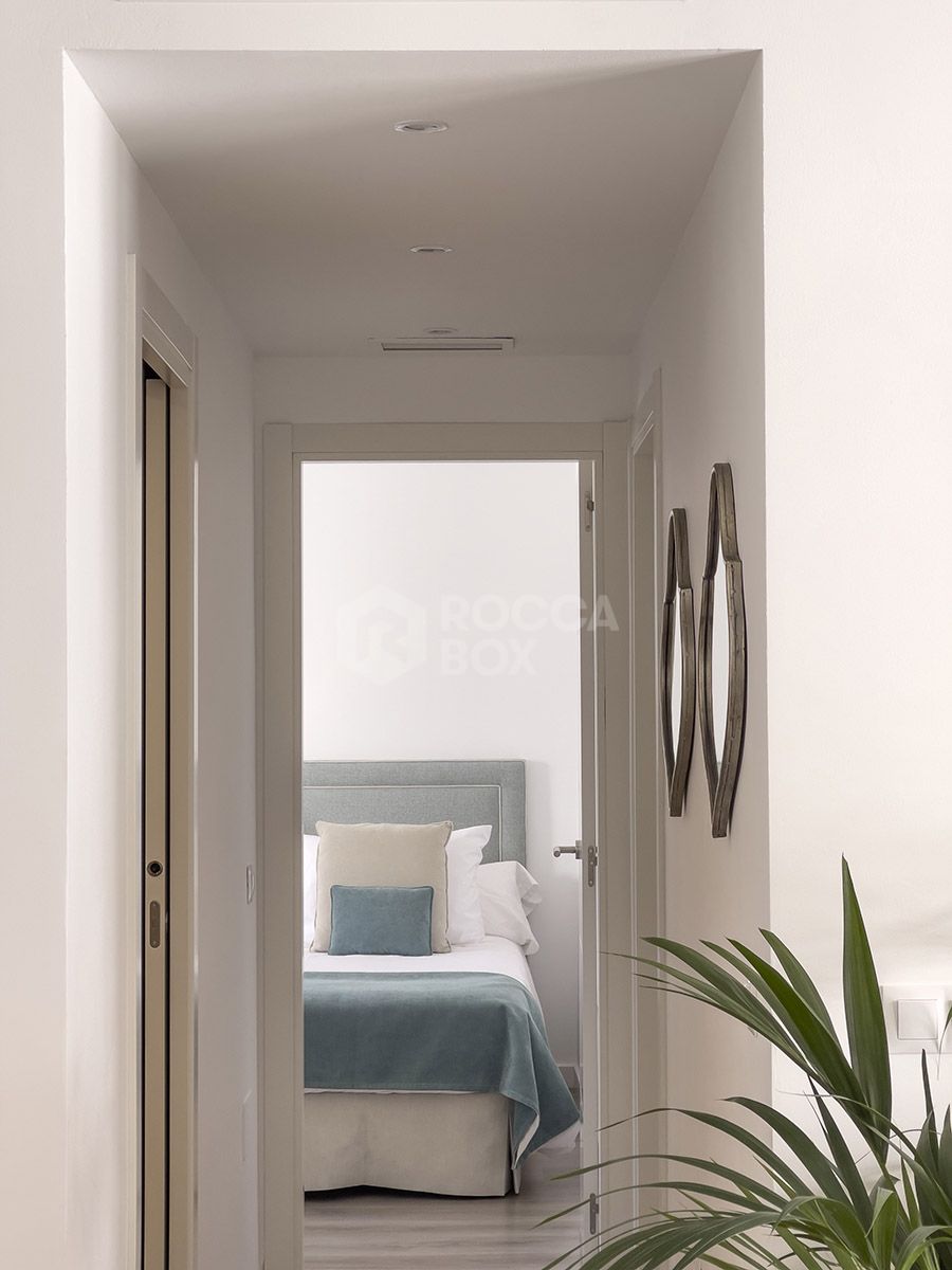 Redefining Coastal Living: Luxury Apartment in Nueva Andalucia, Marbella, with a Rooftop Oasis for Ultimate Relaxation