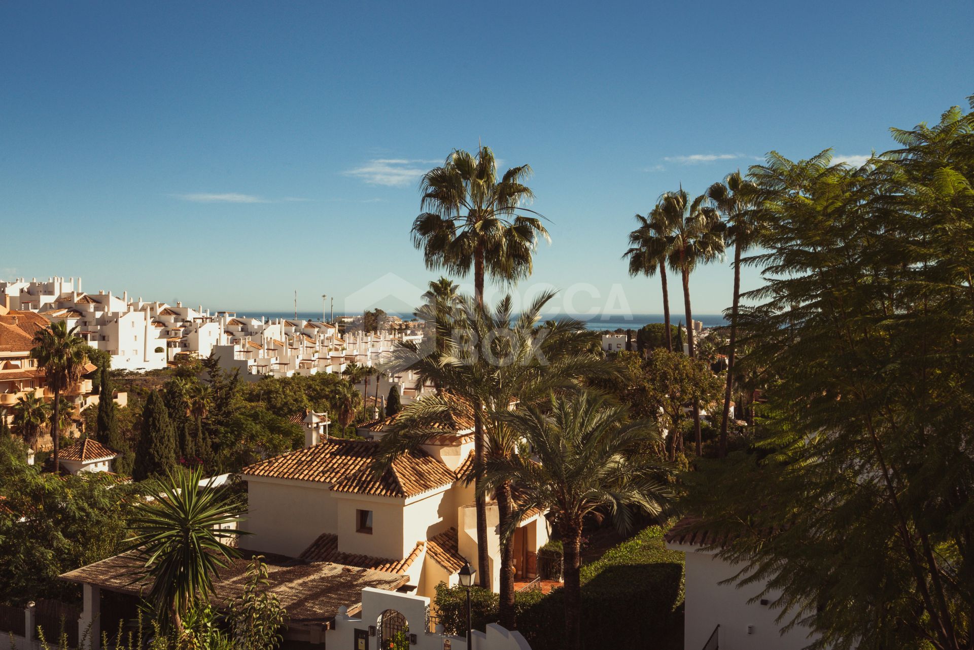 Sophisticated Elegance with Breathtaking Views: Villa in the Prestigious Golf Valley of Nueva Andalucía