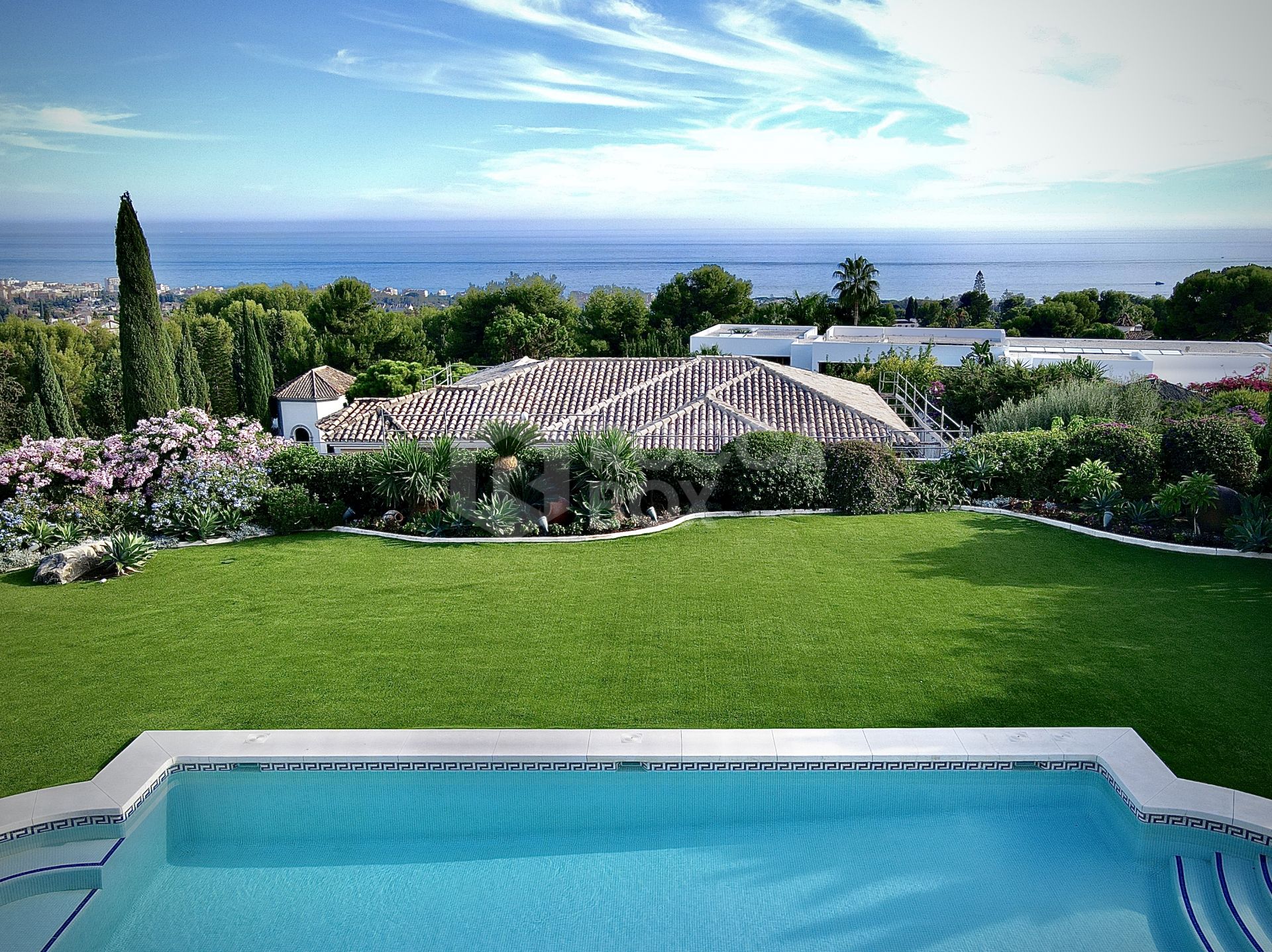 Unrivaled Luxury Living in Cascada de Camojan: A Palatial 6-Bedroom Villa with Panoramic Views