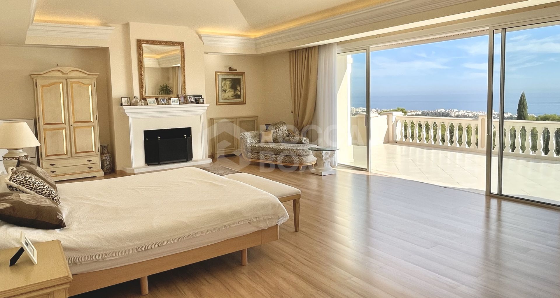 Unrivaled Luxury Living in Cascada de Camojan: A Palatial 6-Bedroom Villa with Panoramic Views