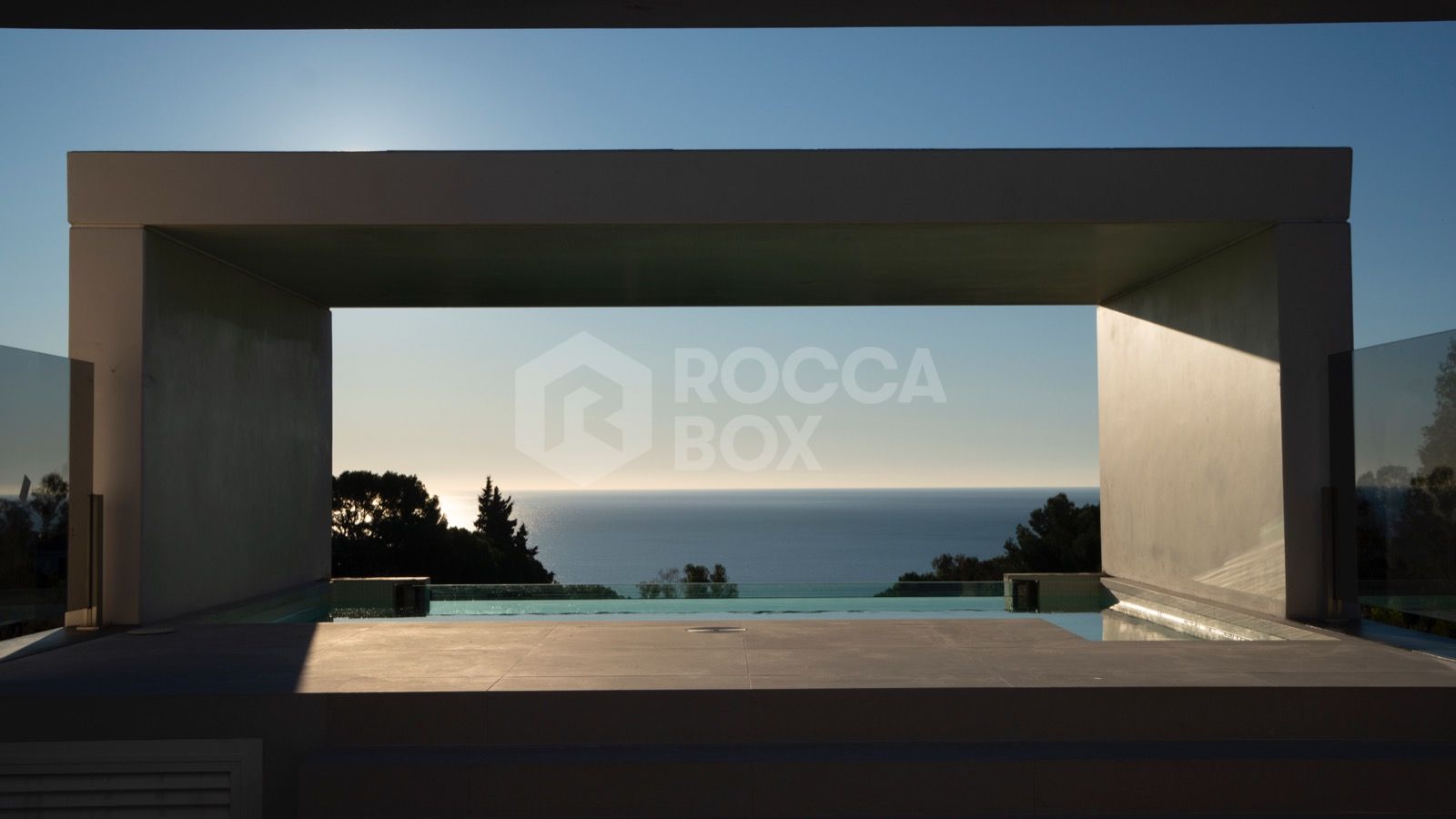 Modern Marvel in Benalmádena: A Contemporary Villa with Sea Views, Plunge Pool, and Unparalleled Elegance