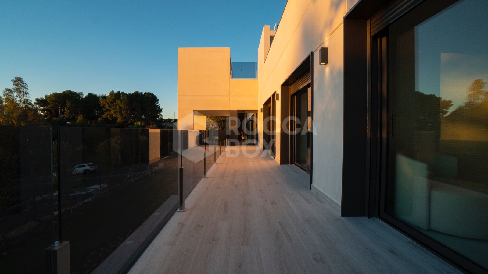 Modern Marvel in Benalmádena: A Contemporary Villa with Sea Views, Plunge Pool, and Unparalleled Elegance