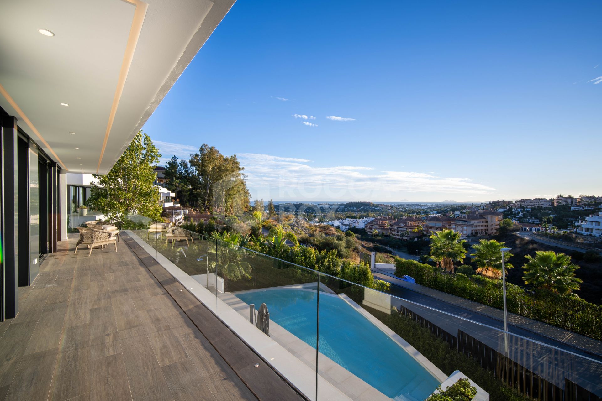 A Super Modern Marvel with Sweeping Panoramic Views in Nueva Andalucía