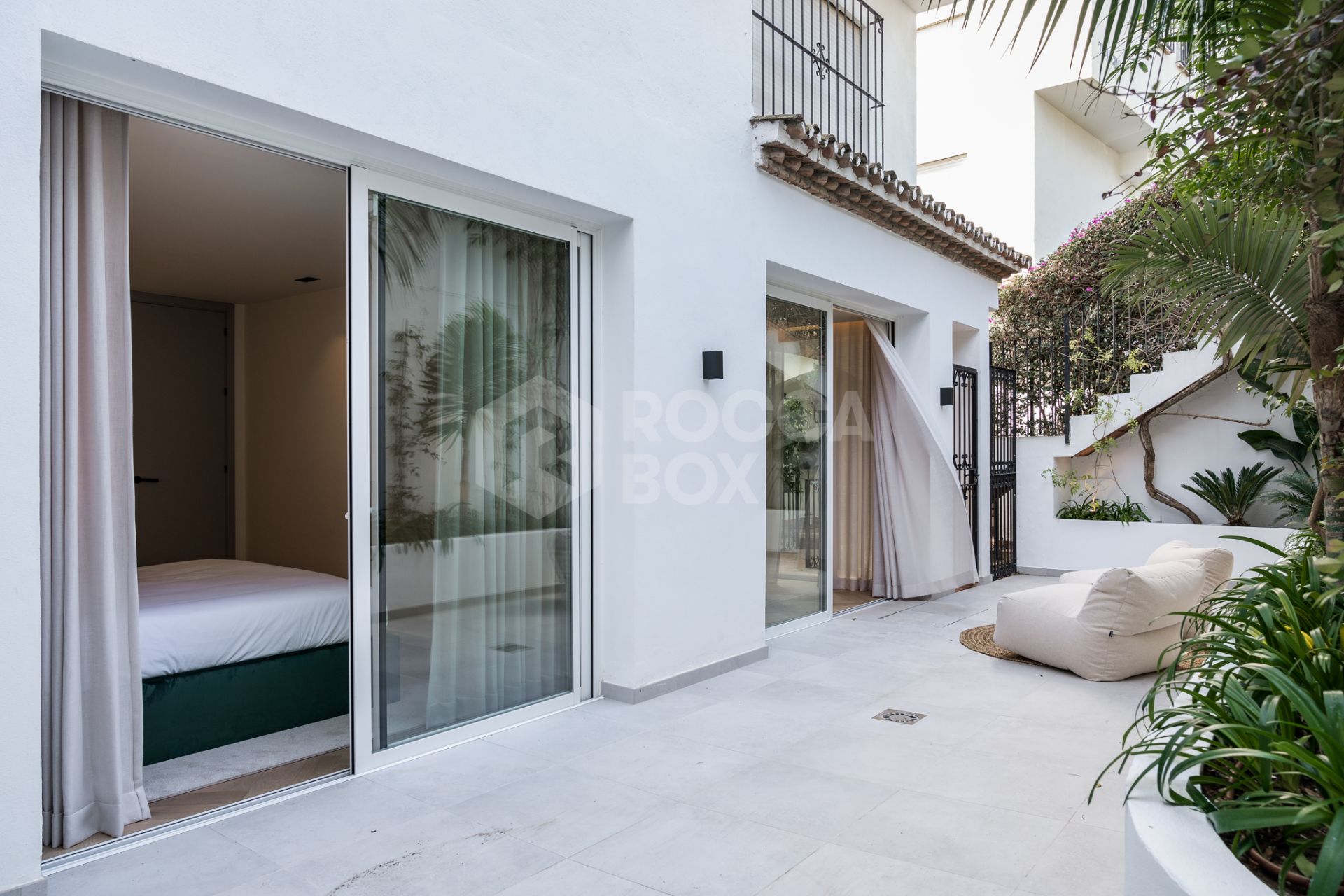 Contemporary Luxury Townhouse on Marbella's Golden Mile