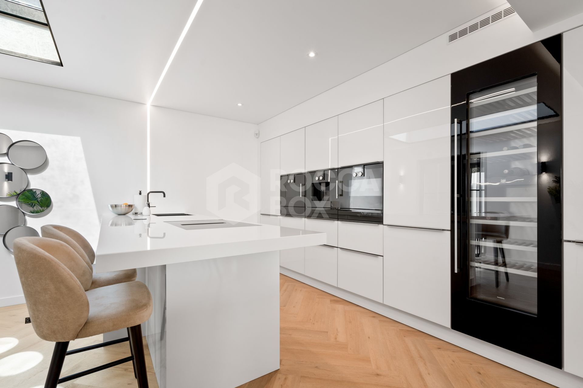 High End Renovated Villa For Sale - with Sea Views, Gardens, and Prime Marbella Location