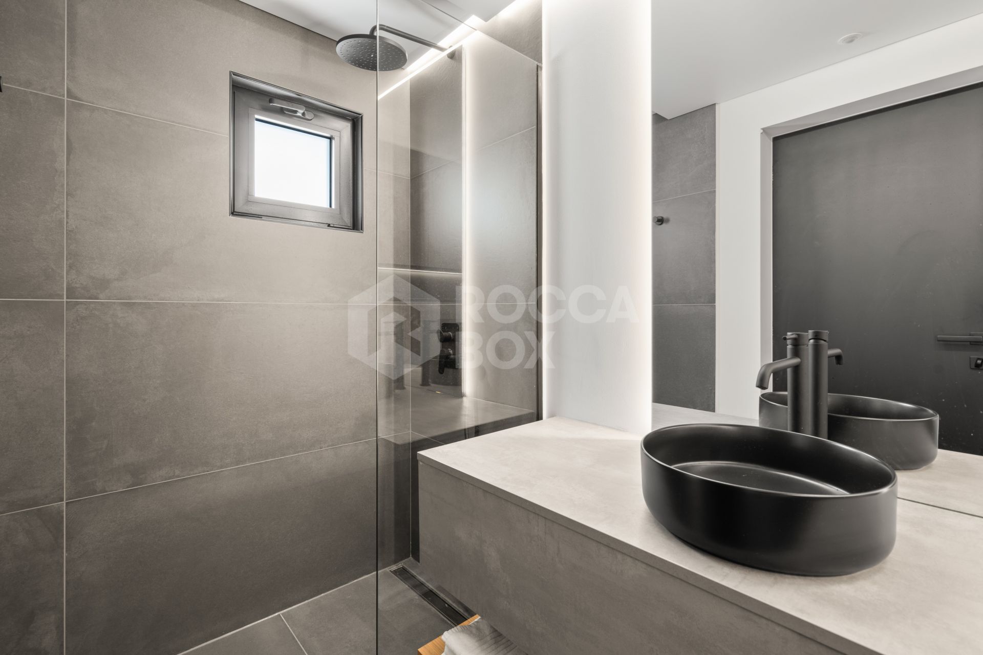 High End Renovated Villa For Sale - with Sea Views, Gardens, and Prime Marbella Location