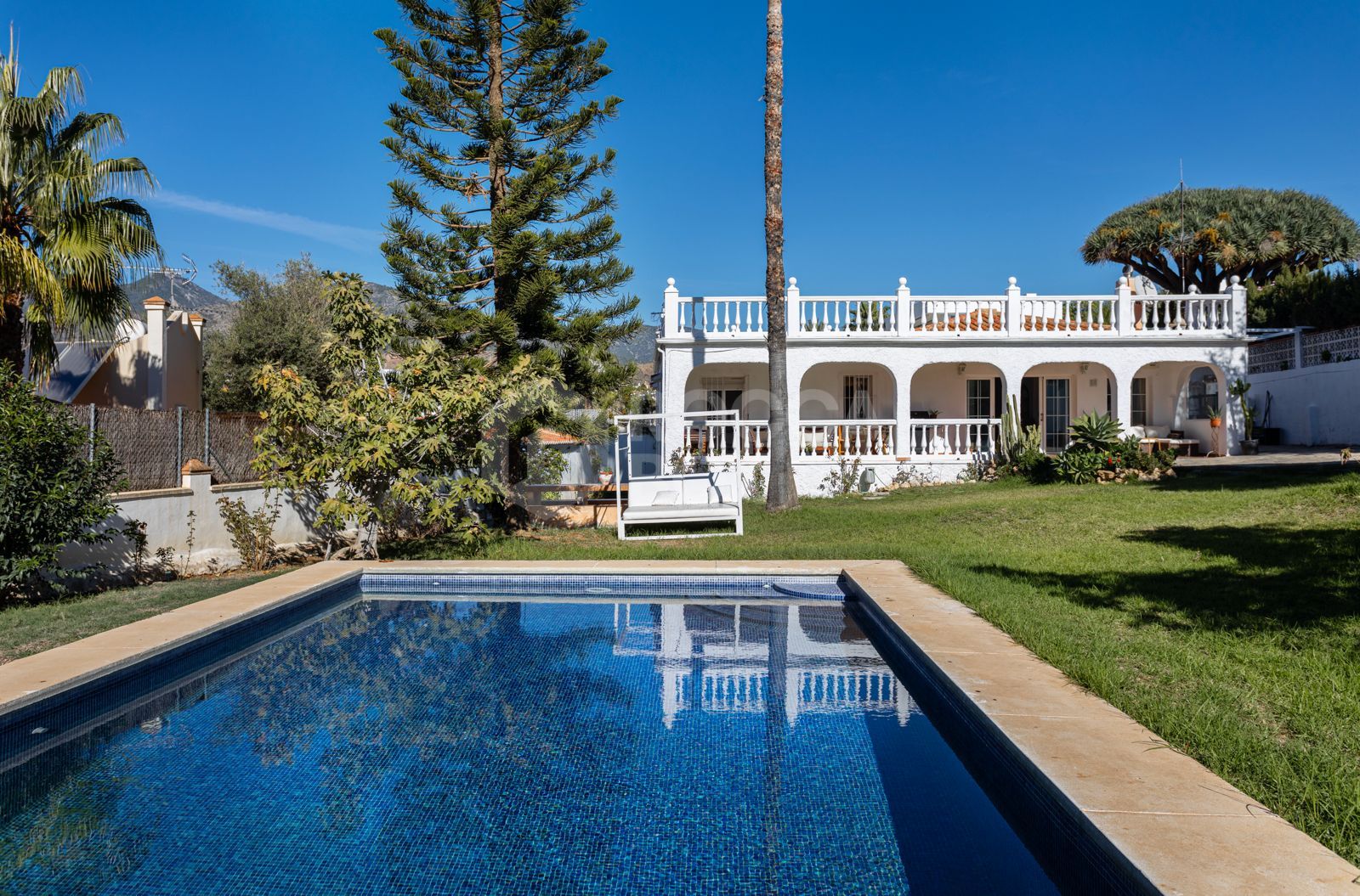 Prime Investment Opportunity: Renovation-Ready Villa in Marbella