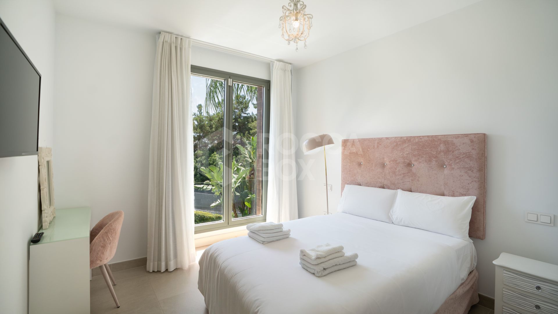 A Luxurious Retreat in El Campanario West of Marbella