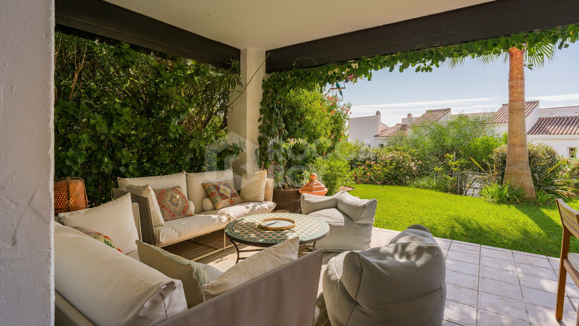 GROUND FLOOR APARTMENT IN MARBELLA - SOLD