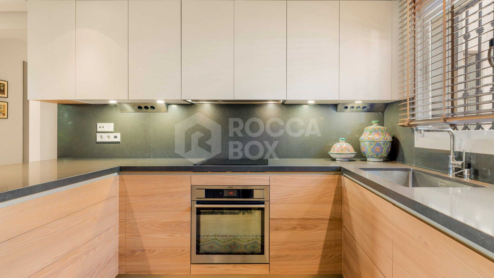 GROUND FLOOR APARTMENT IN MARBELLA - SOLD