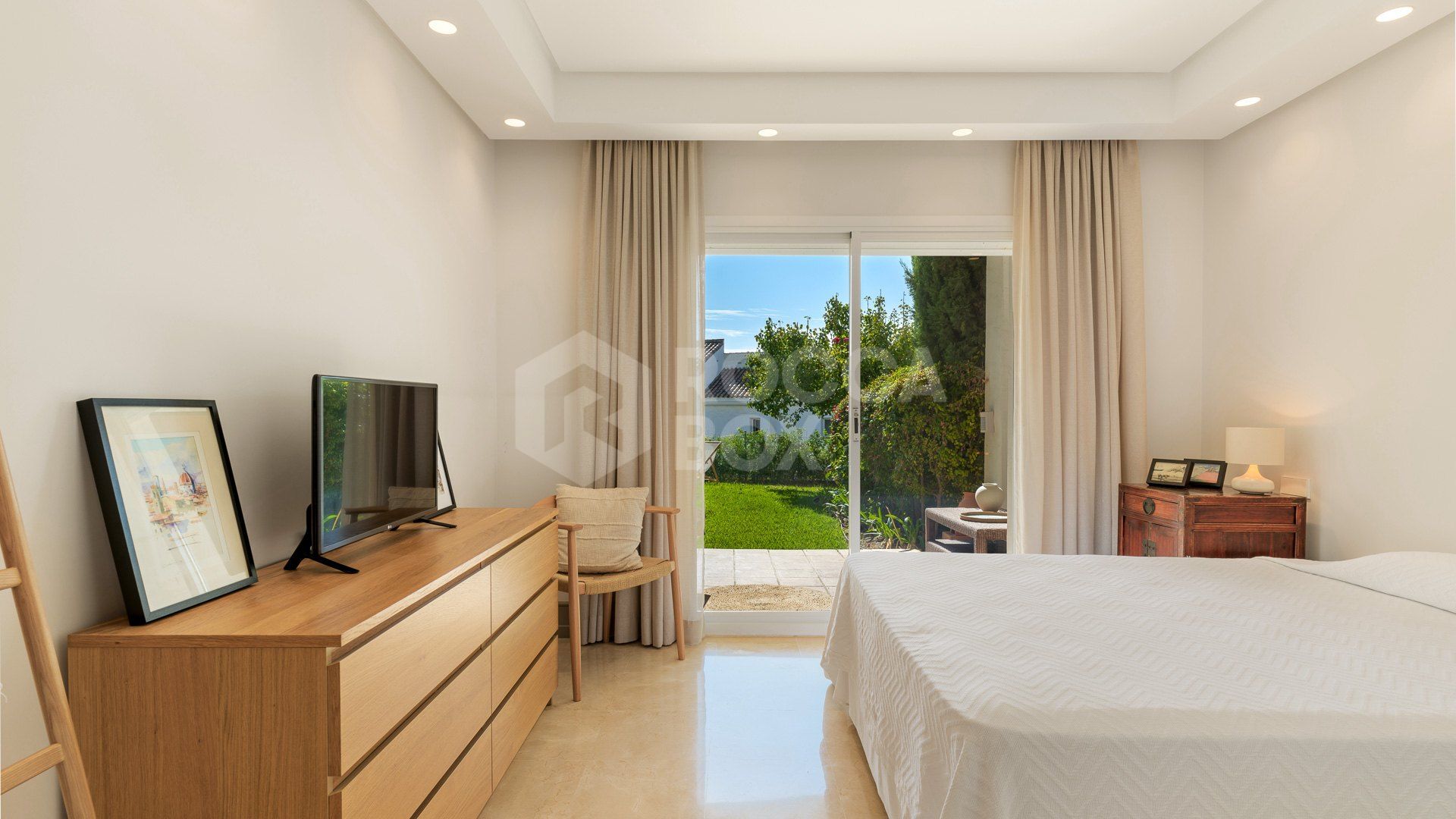 GROUND FLOOR APARTMENT IN MARBELLA - SOLD