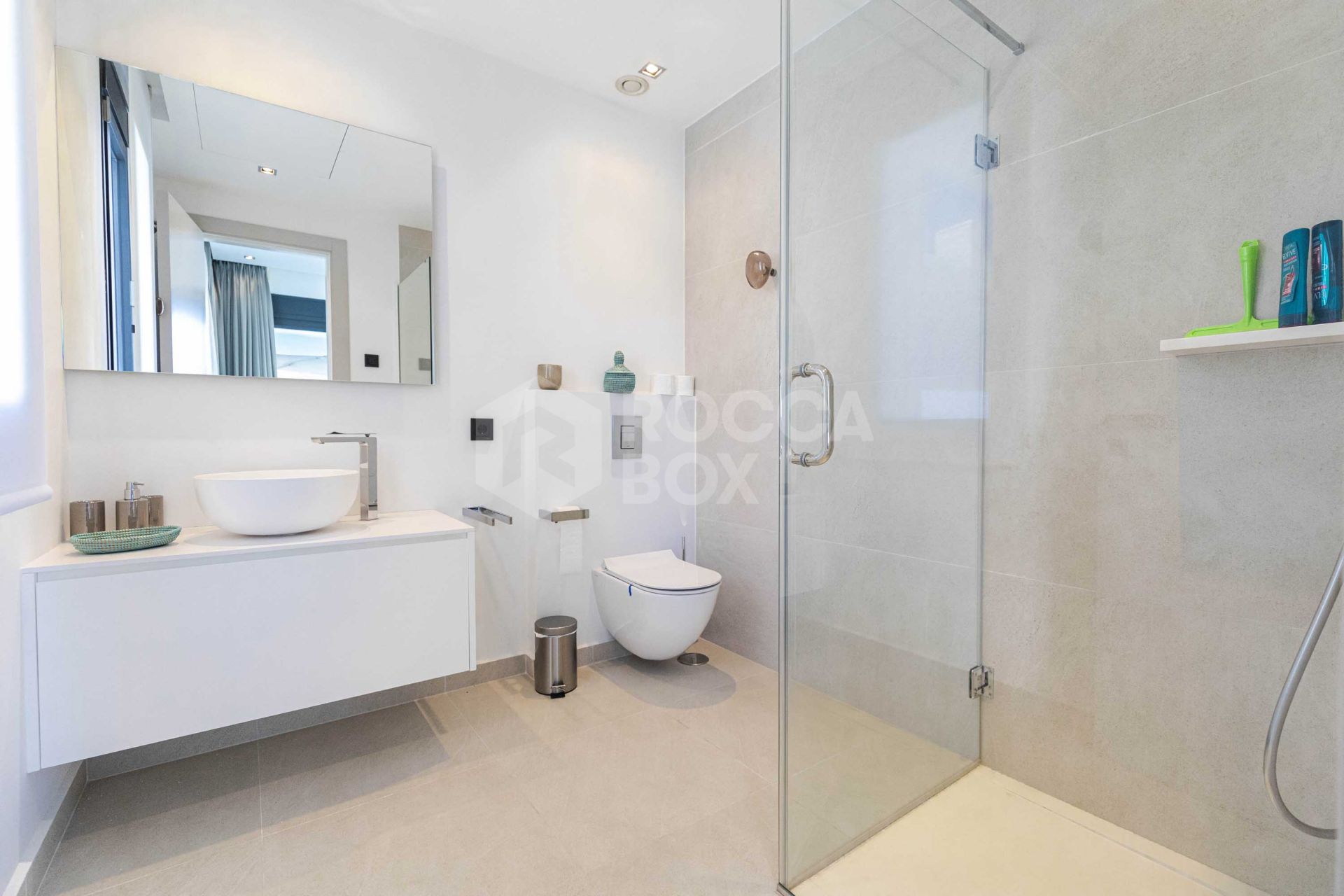 Welcome to La Alqueria - The Epitome of Contemporary Living
