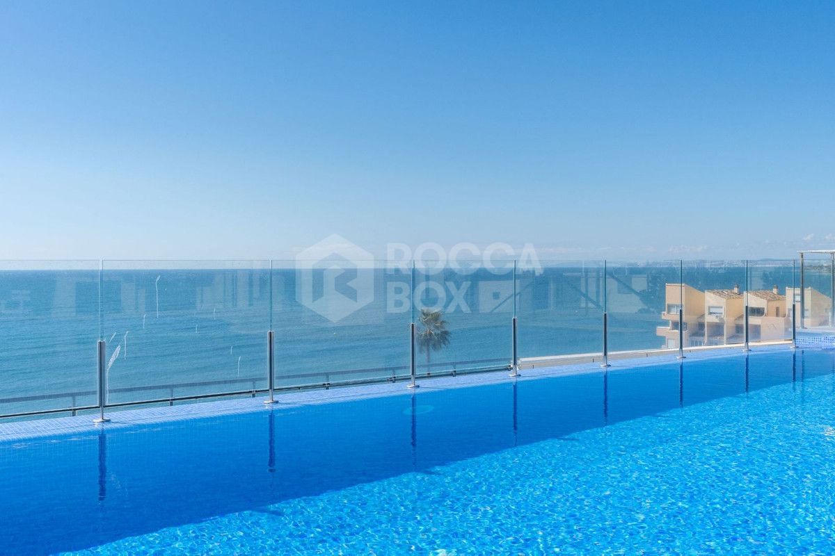 APARTMENT WITH SEA VIEWS IN THE NEW GOLDEN MILE