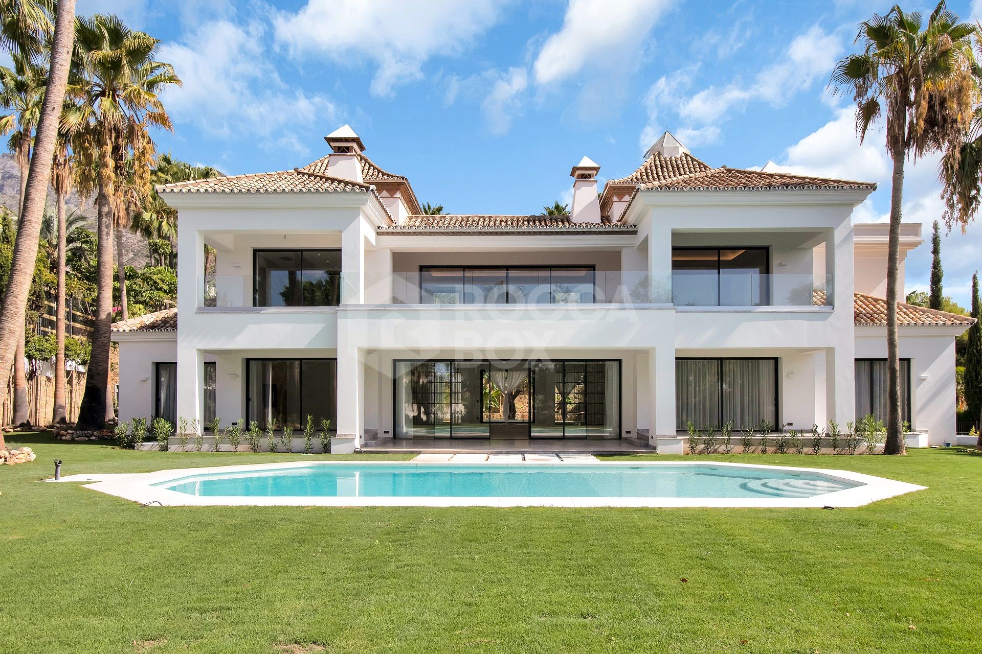 VILLA IN MARBELLA GOLDEN MILE