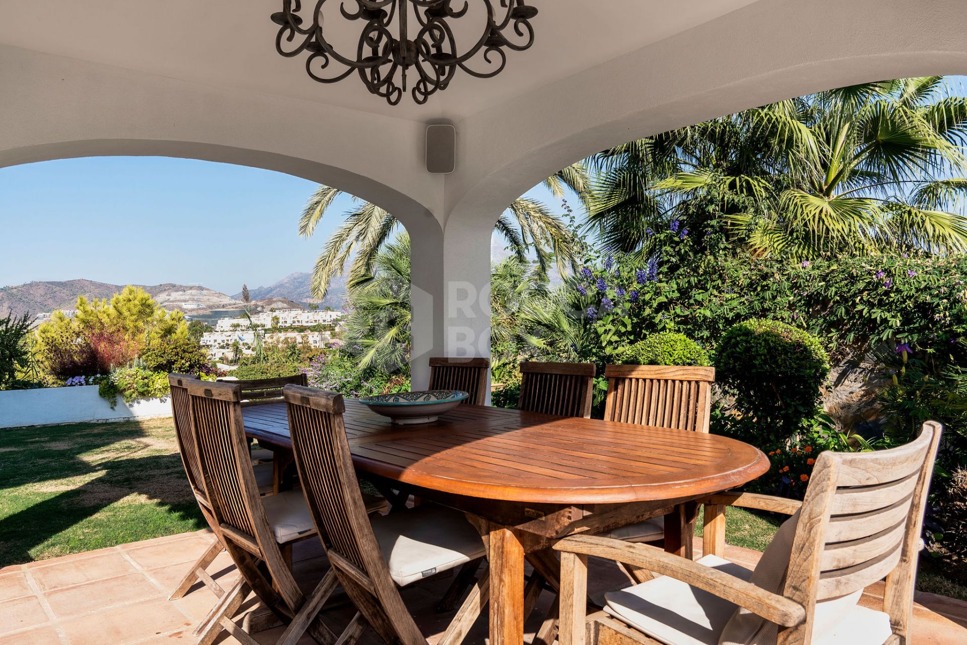 ANDALUSIAN STYLE VILLA IN MARBELLA