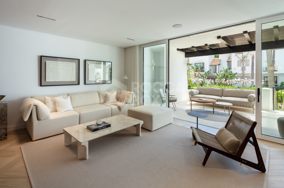 APARTMENT IN PUERTO BANÚS, MARBELLA