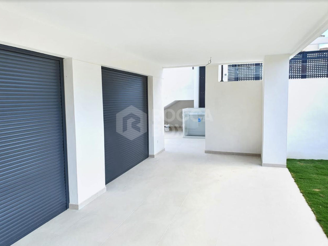 Modern Elegance in Manilva: Brand New 4-Bedroom Villa with Private Pool