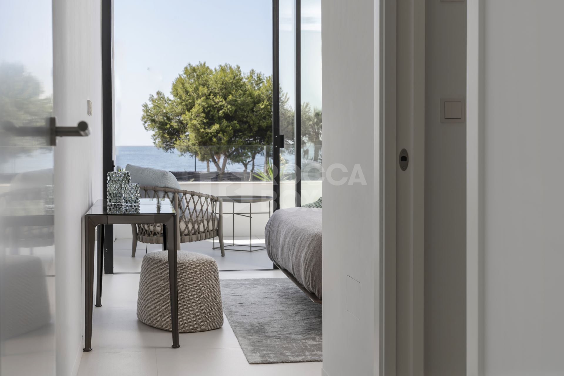 BEACHFRONT VILLA
