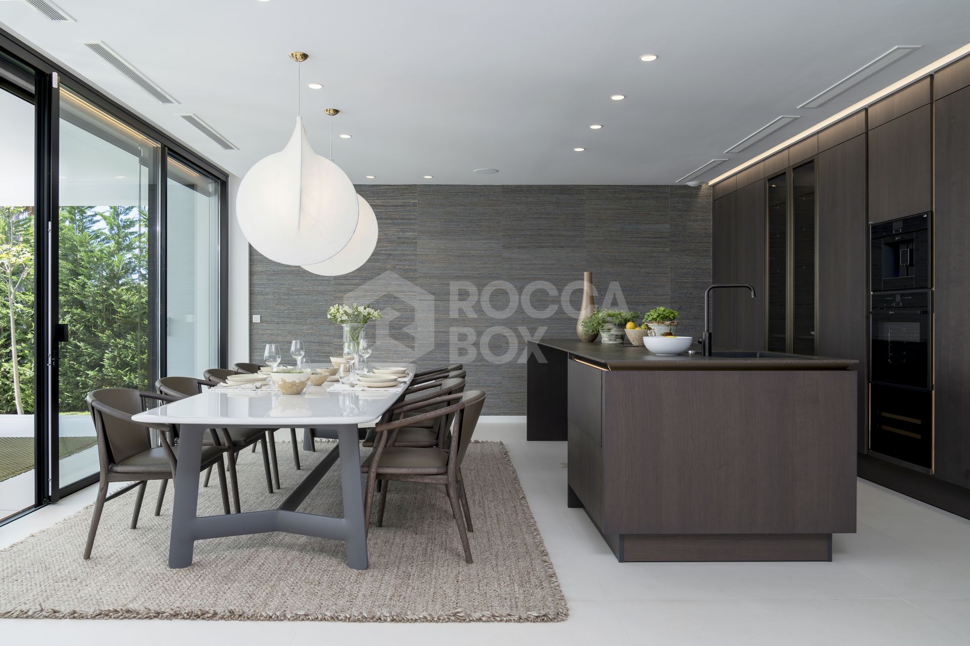 BEACHFRONT VILLA