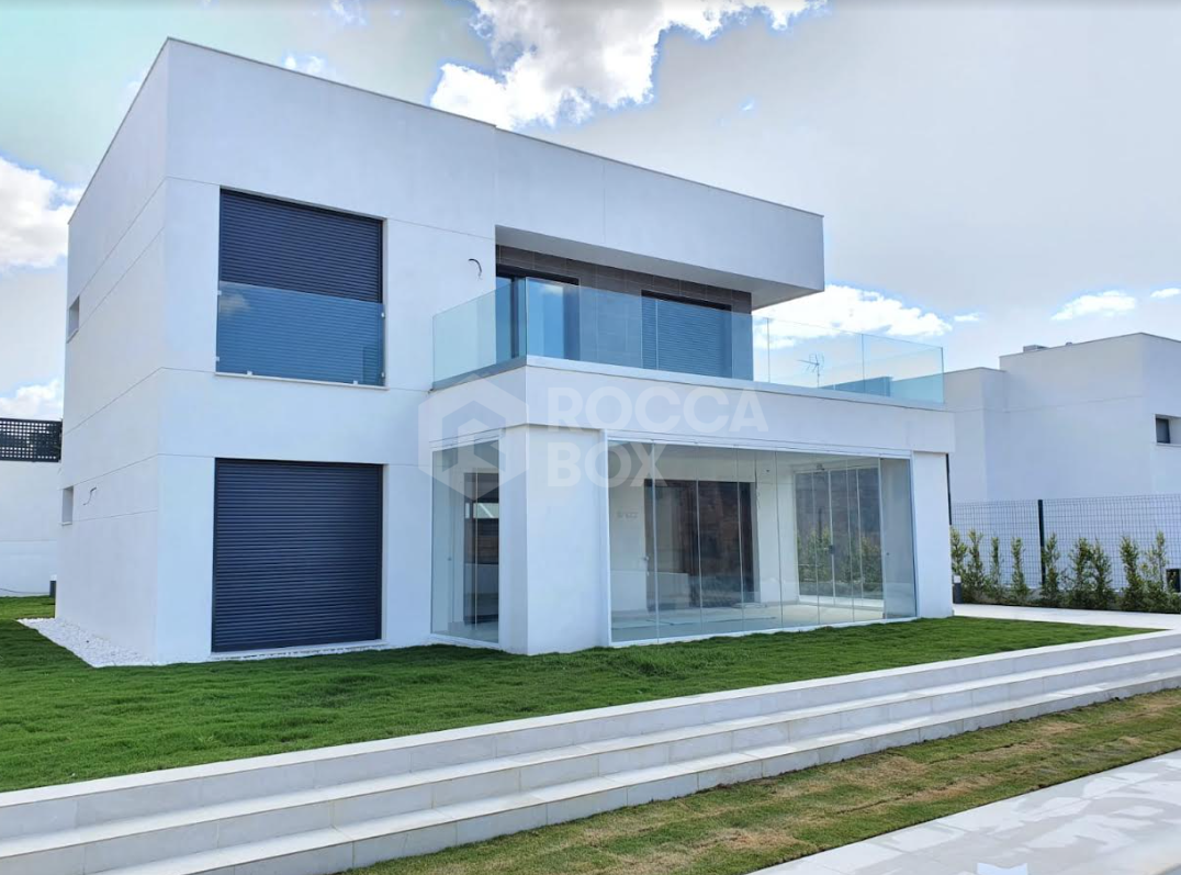 Modern Elegance in Manilva: Brand New 4-Bedroom Villa with Private Pool