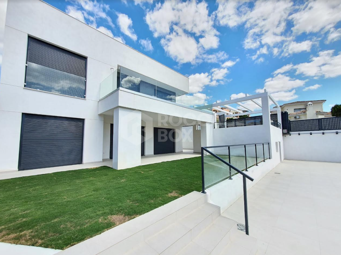 Modern Elegance in Manilva: Brand New 4-Bedroom Villa with Private Pool