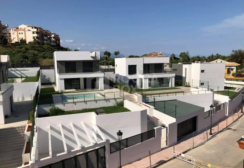 Modern Elegance in Manilva: Brand New 4-Bedroom Villa with Private Pool