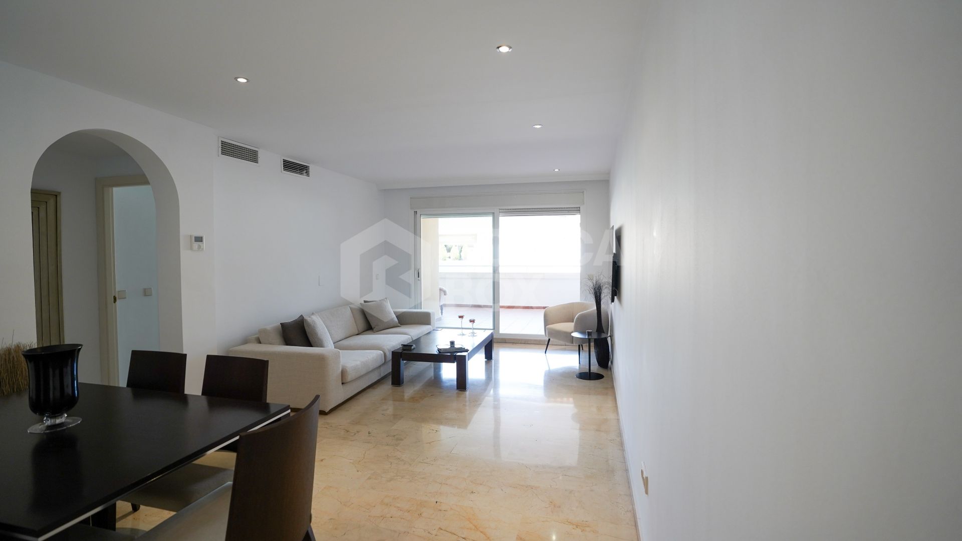 Elegant 2-Bedroom Apartment for Sale in La Quinta, Marbella