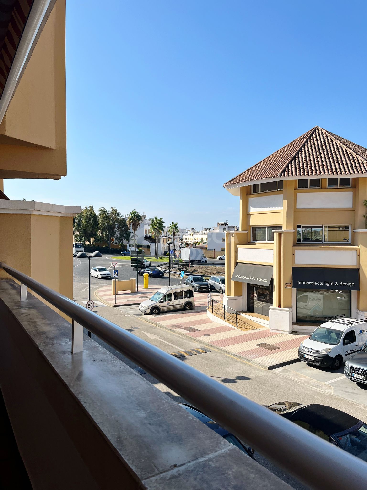 Elegant 2-Bedroom Apartment for Sale in La Quinta, Marbella