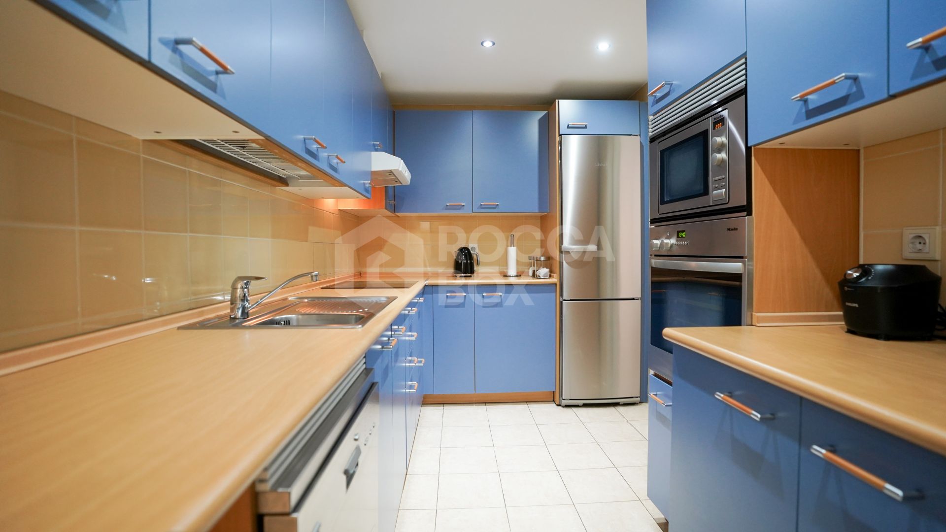 Elegant 2-Bedroom Apartment for Sale in La Quinta, Marbella
