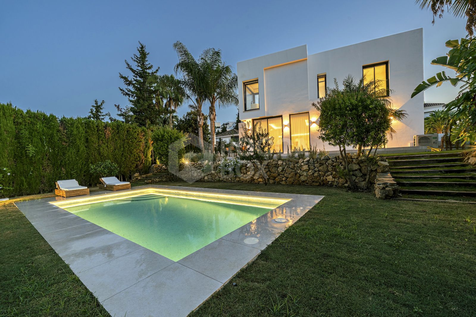 VILLA IN NUEVA ANDALUCÍA, MARBELLA