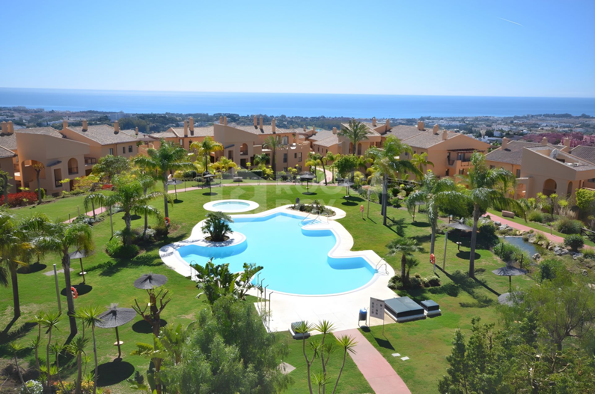 APARTMENT WITH SEE VIEWS IN MARBELLA