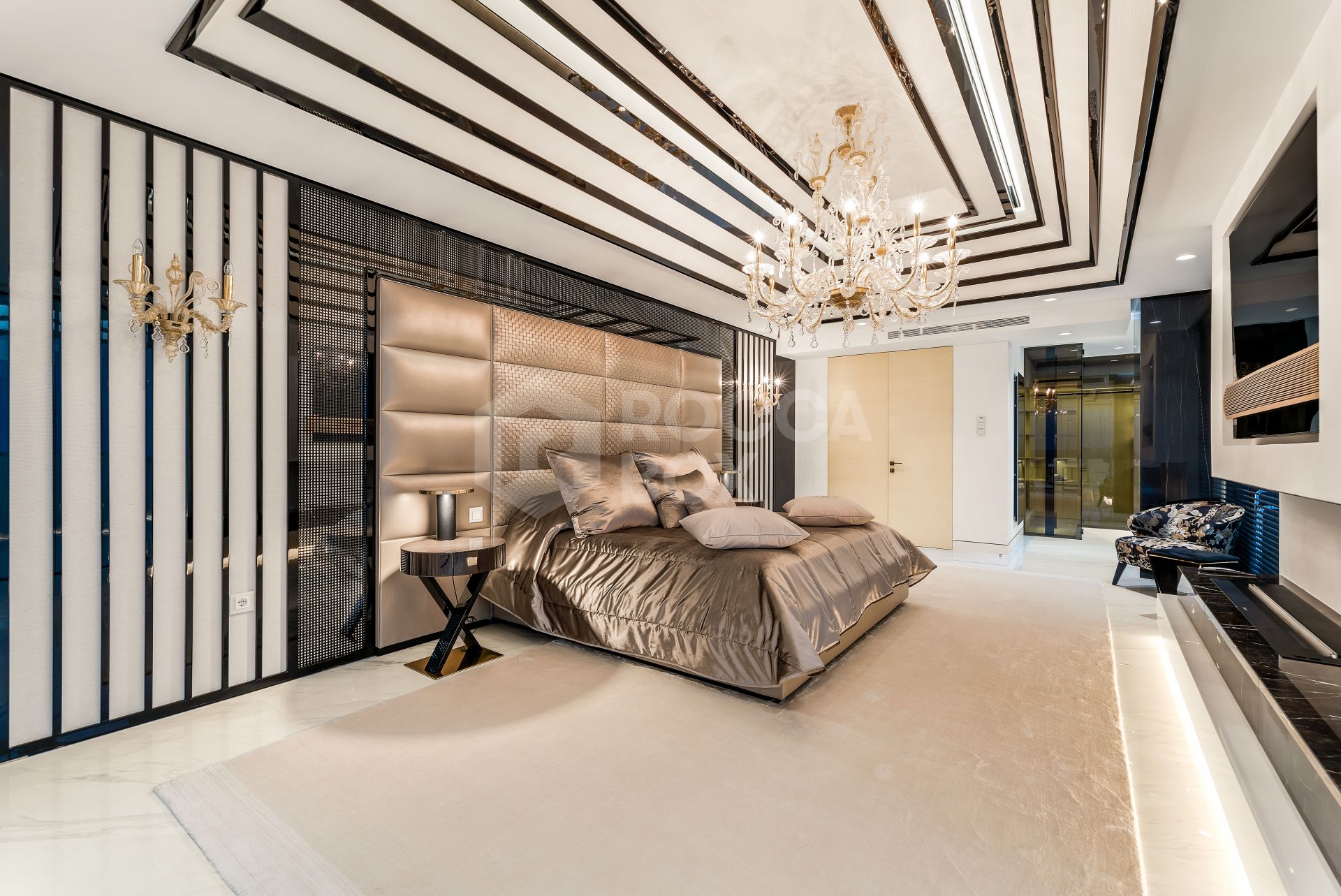 LUXURY APARTMENT WITH SEA VIEWS