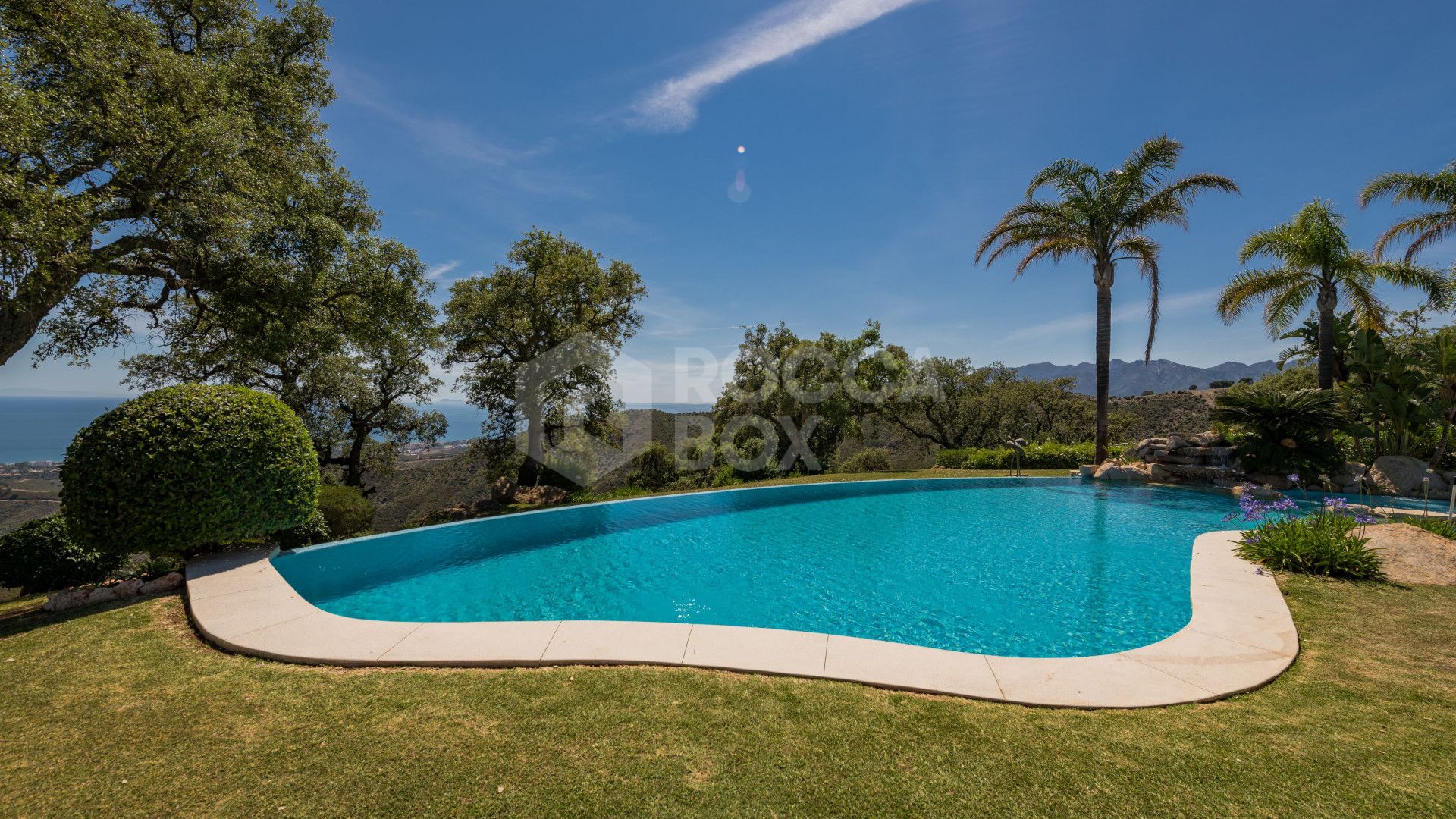 LUXURY VILLA IN MARBELLA