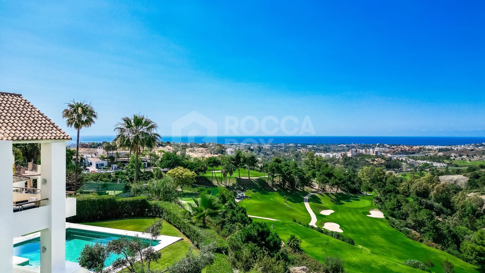 VILLA WITH SEA VIEWS IN MARBELLA