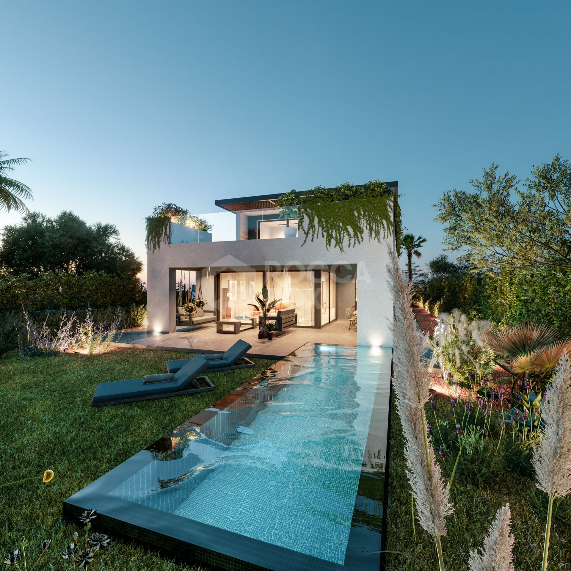 Timeless Luxury in Estepona Golden Mile: Exceptional 4-Bedroom Villa with Contemporary Elegance