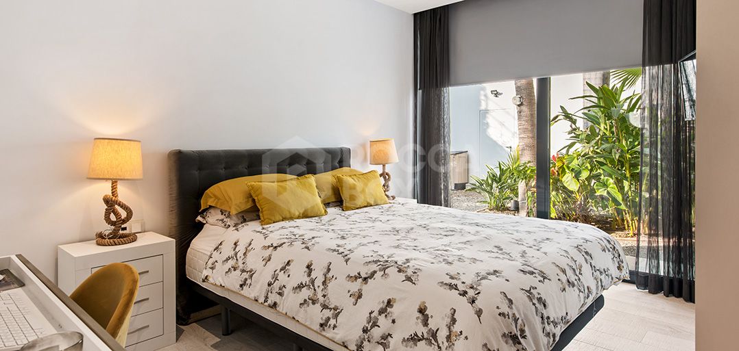 GOLF VIEW VILLA IN MARBELLA