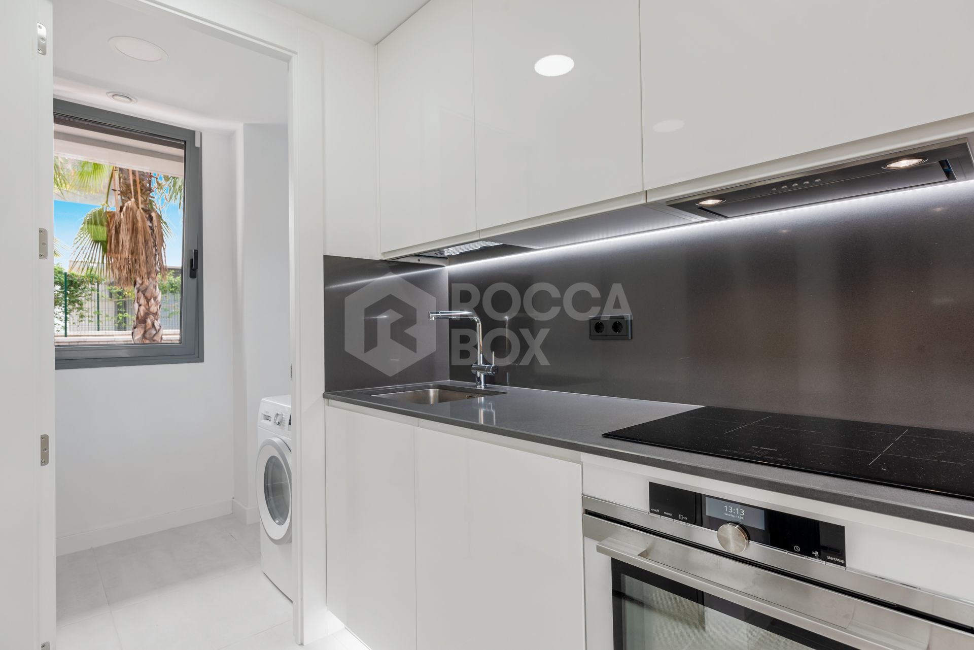 APARTMENT IN ESTEPONA