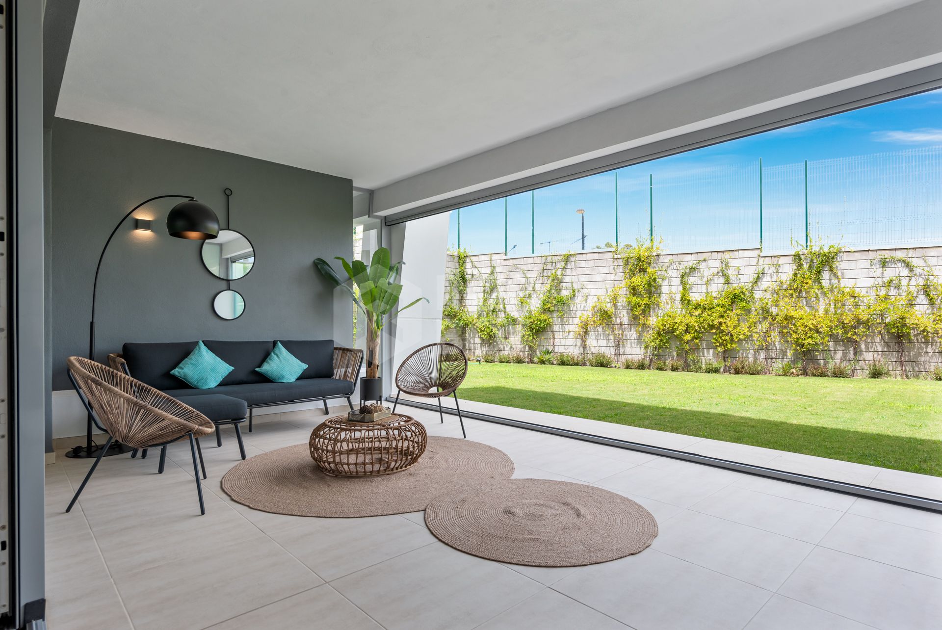 APARTMENT IN ESTEPONA