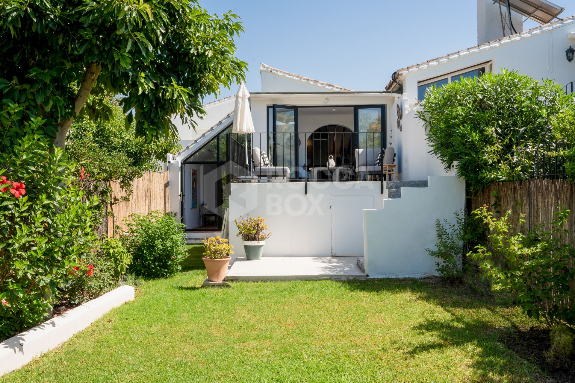 Charming beachfront townhouse