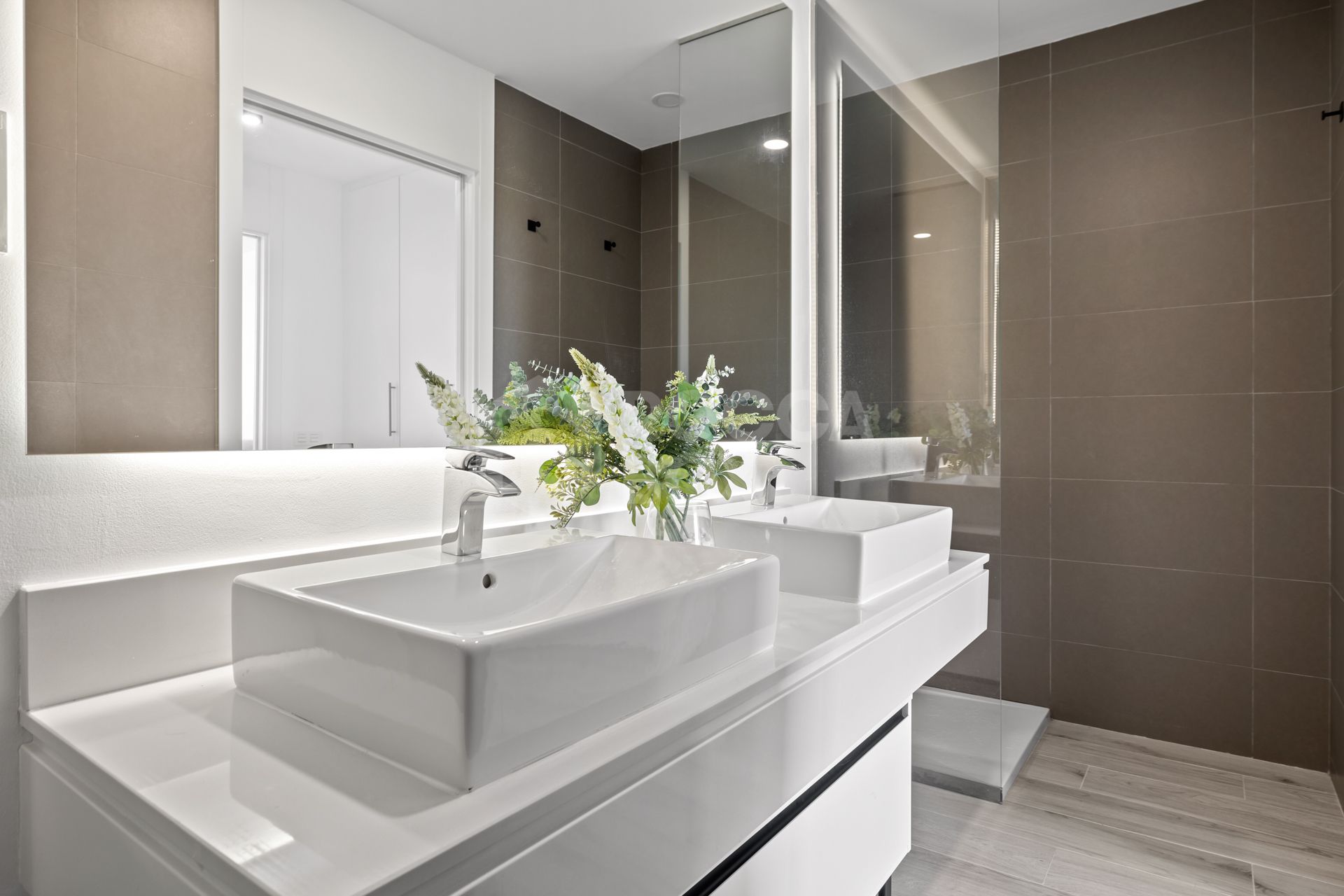 Amazing Townhouse with 3 floors in Estepona