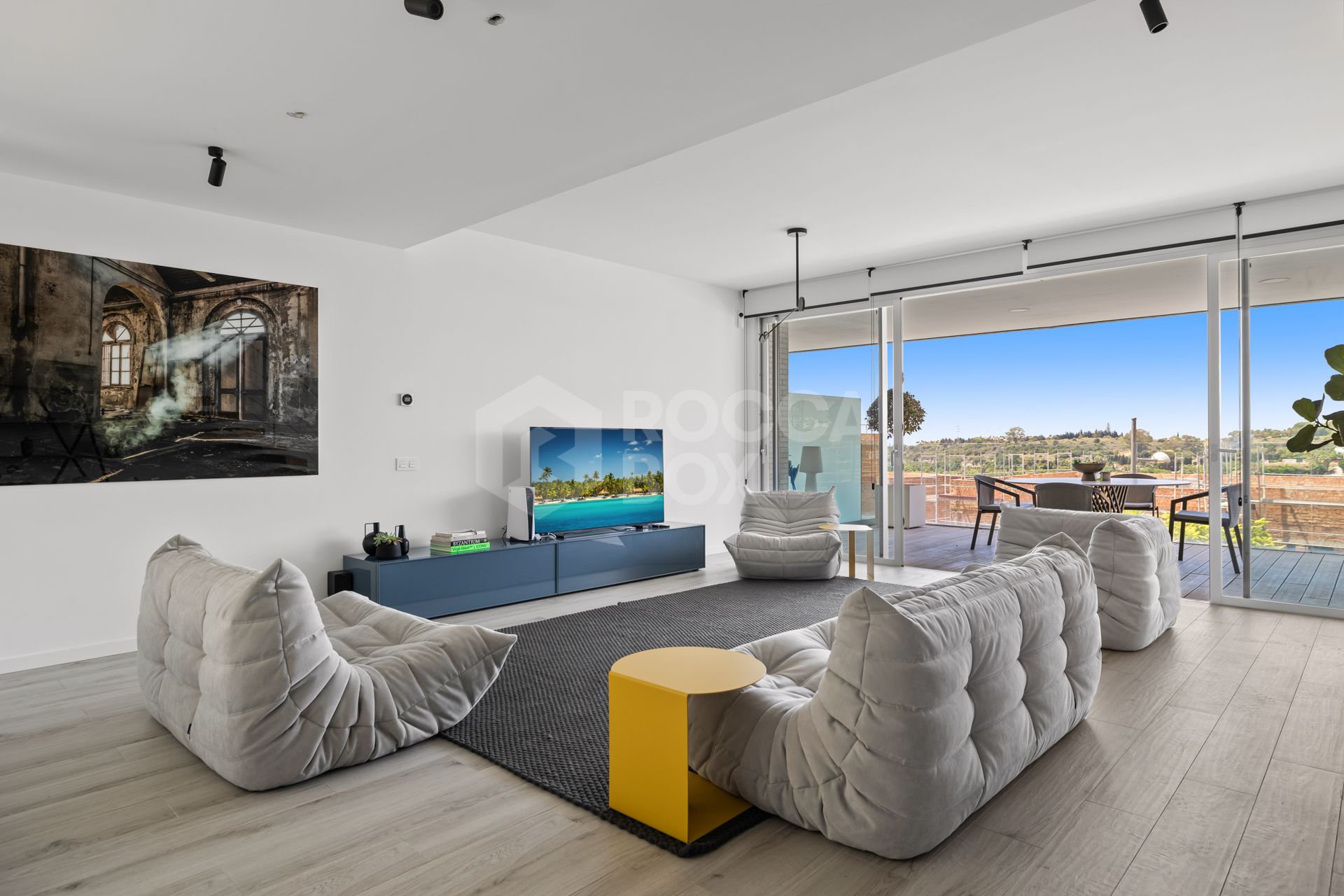 Amazing Townhouse with 3 floors in Estepona