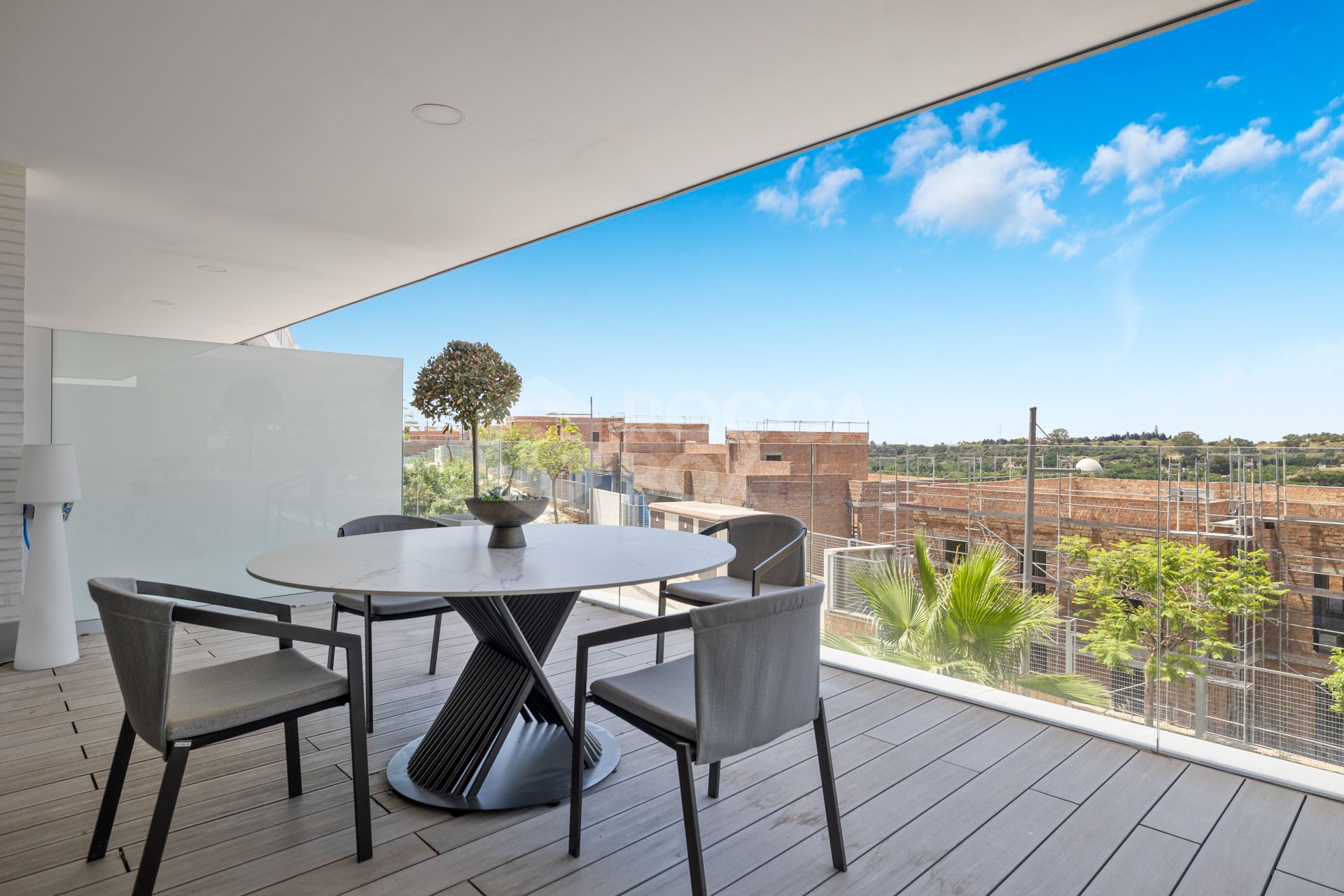 Amazing Townhouse with 3 floors in Estepona