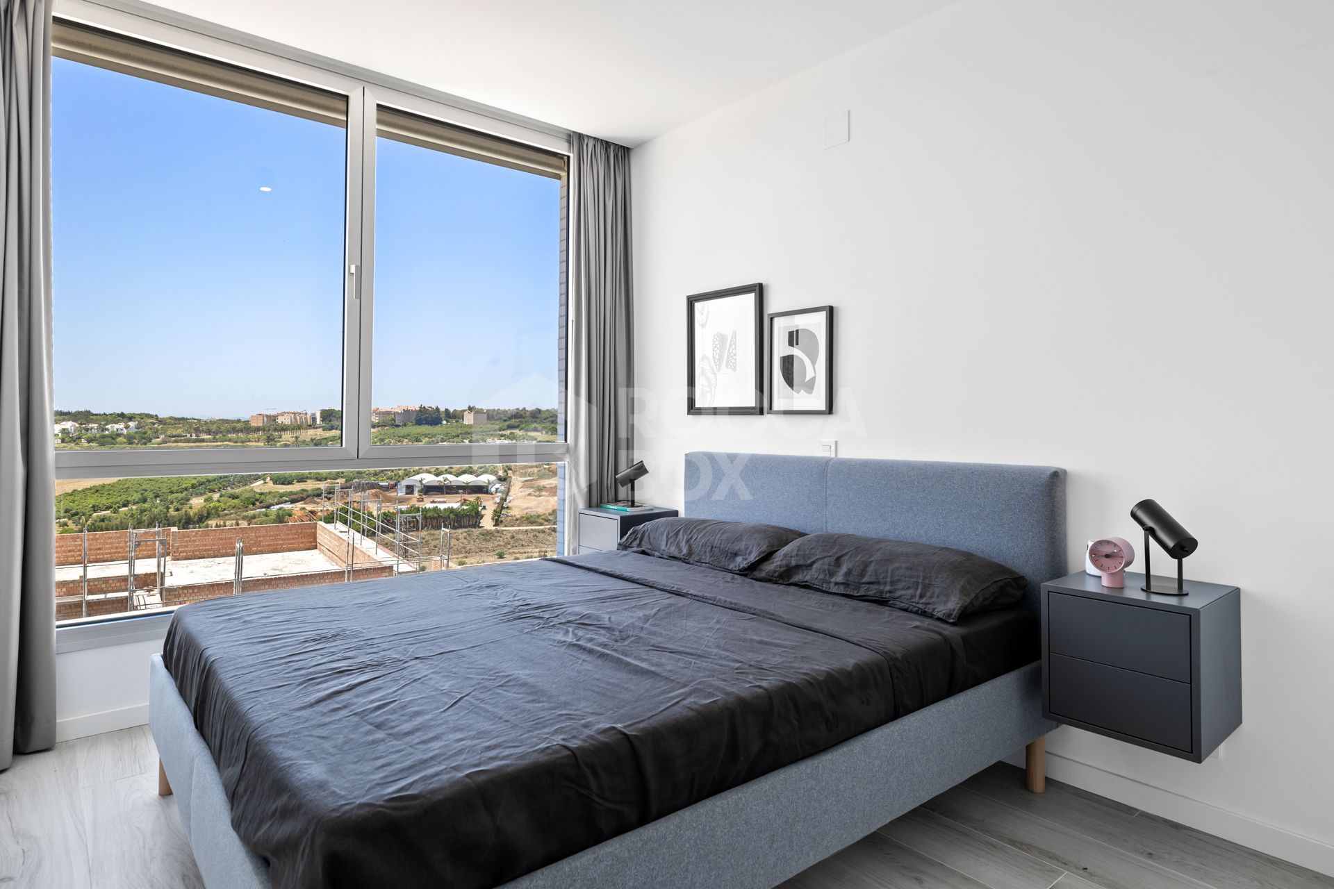 Amazing Townhouse with 3 floors in Estepona